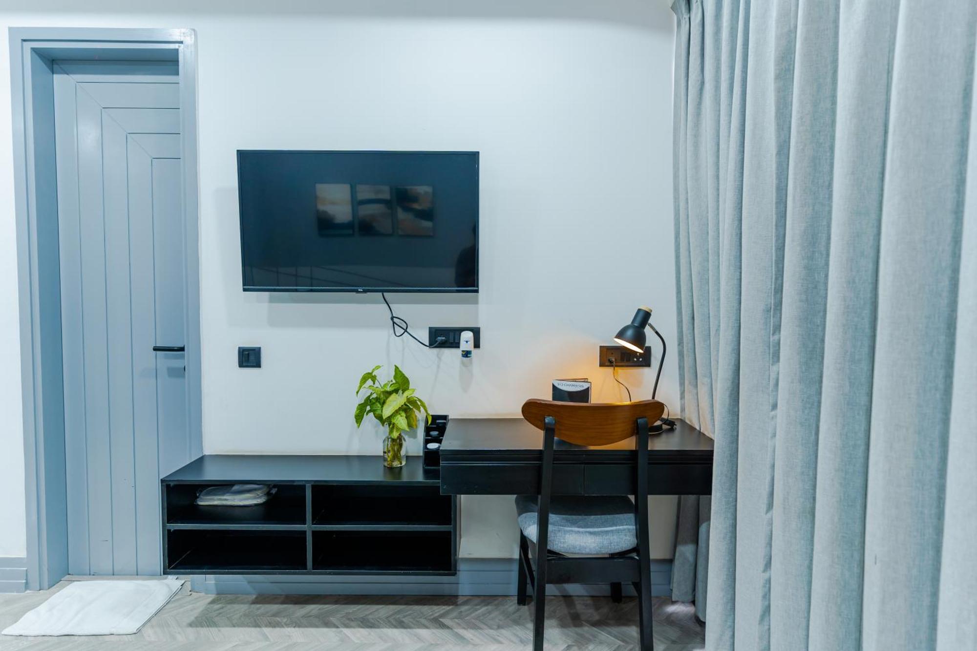 Bedchambers Luxury Apartment Near Golf Course Road Gurgaon Ngoại thất bức ảnh